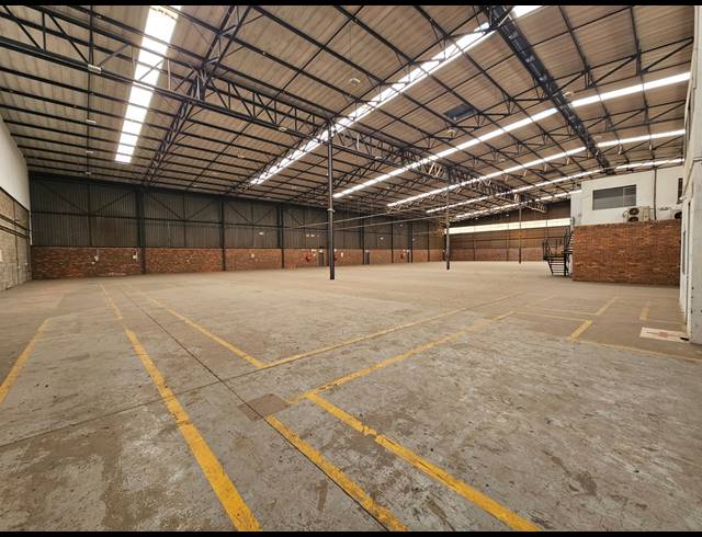 6,561M² WAREHOUSE TO LET IN HUGHES